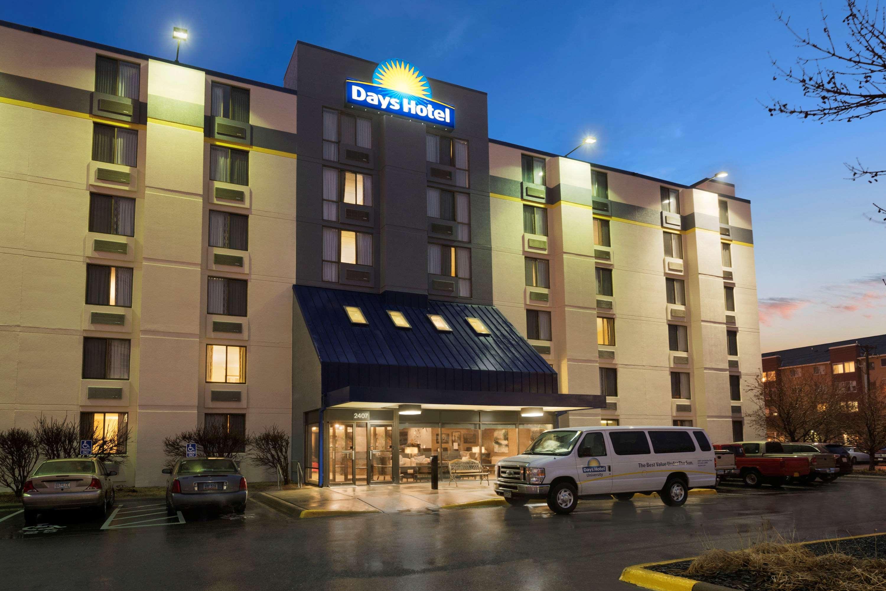 Hotel Days By Wyndham Ave Se Minneapolis